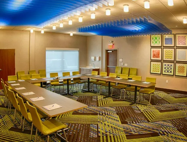 Holiday Inn Express & Suites Detroit Northwest - Livonia by IHG hotel detail image 2
