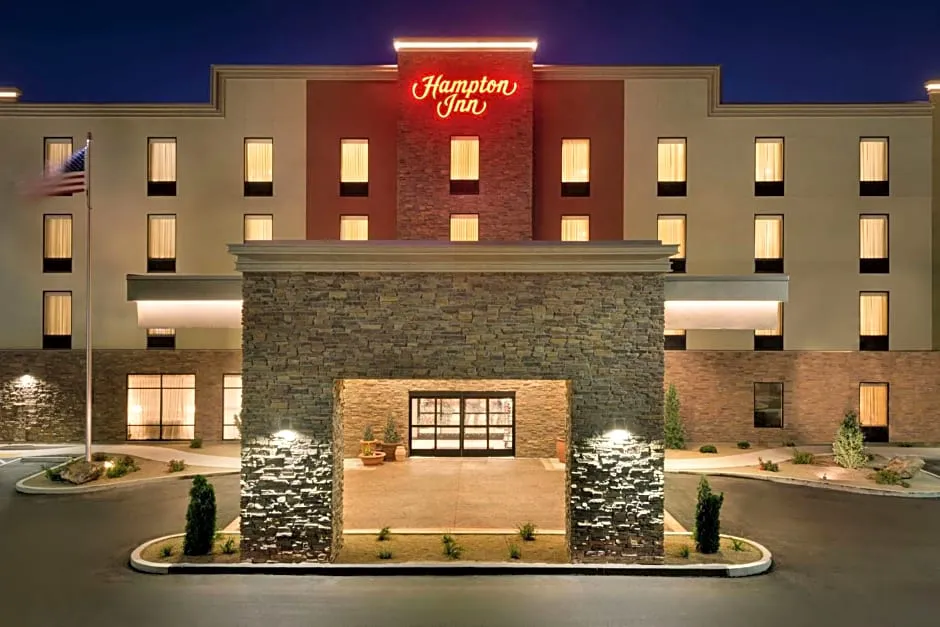 Hampton Inn Elko hotel hero