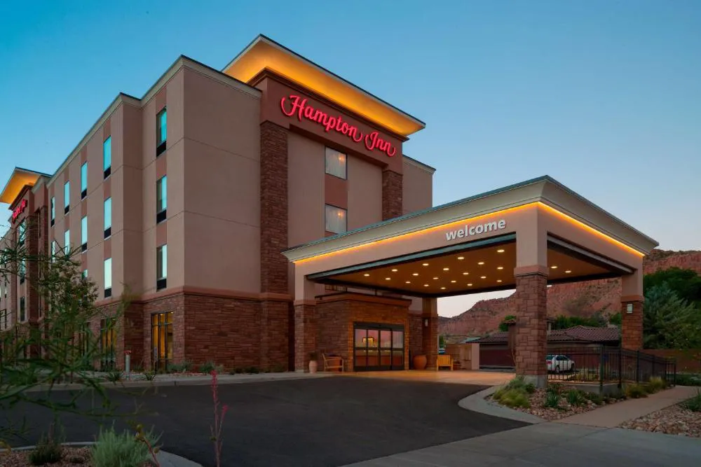 Hampton Inn Kanab hotel hero