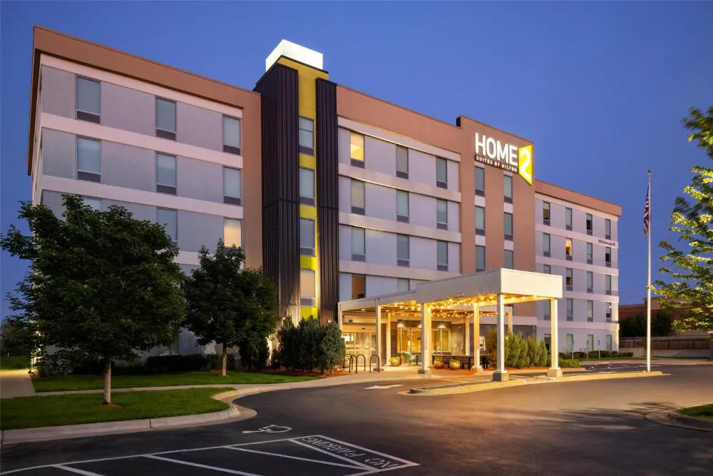 Home2 Suites by Hilton Roseville Minneapolis hotel hero