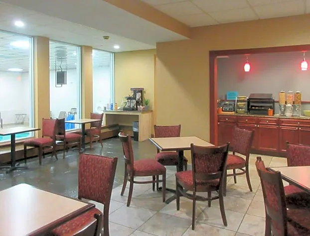 Quality Inn & Suites hotel detail image 2