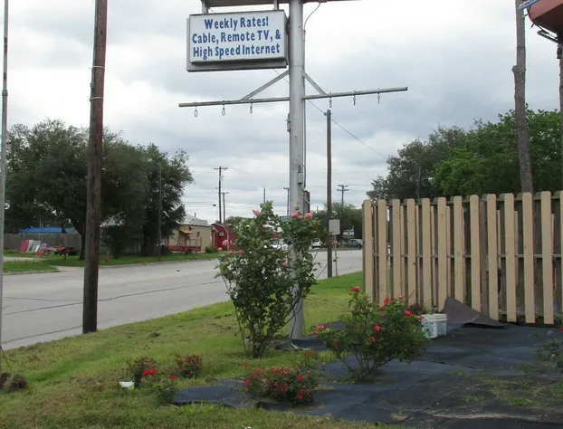 Sportsman Motel hotel detail image 2