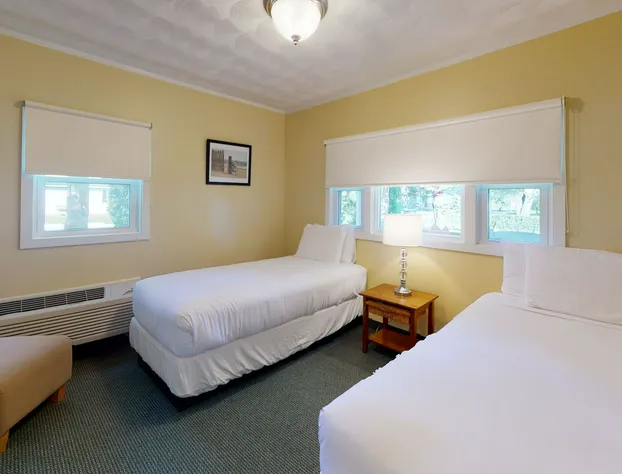 Breezeway Resort hotel detail image 3