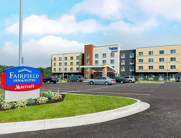 Fairfield Inn & Suites by Marriott Huntington hotel detail image 1