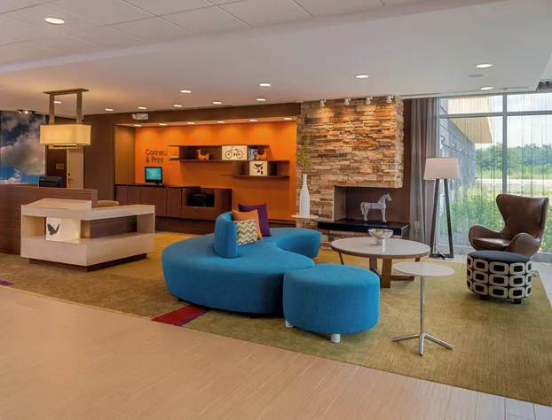 Fairfield Inn & Suites by Marriott Huntington hotel detail image 1