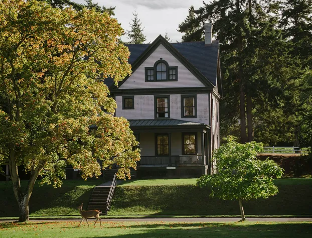 Fort Worden hotel detail image 3