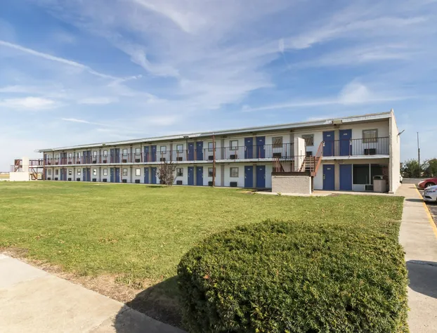 Motel 6-Mattoon, IL hotel detail image 3