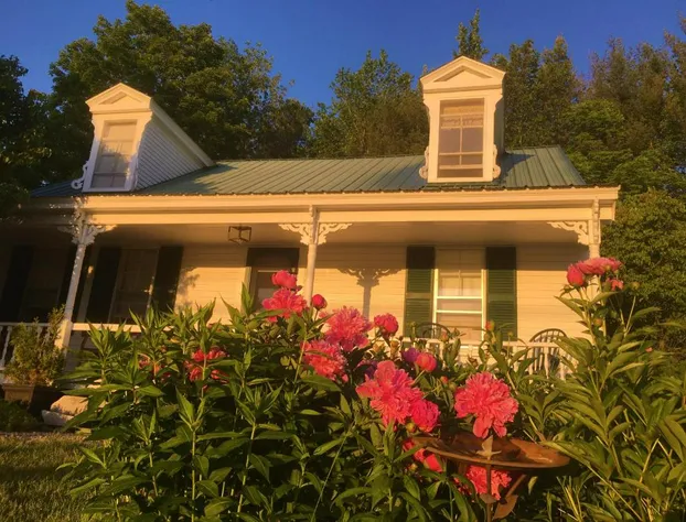 Center Lovell Inn hotel detail image 1