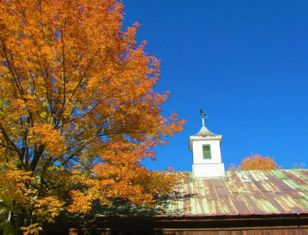 Center Lovell Inn hotel detail image 4