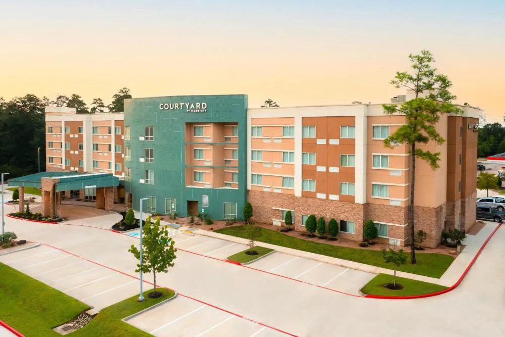 Courtyard by Marriott Houston City Place hotel hero