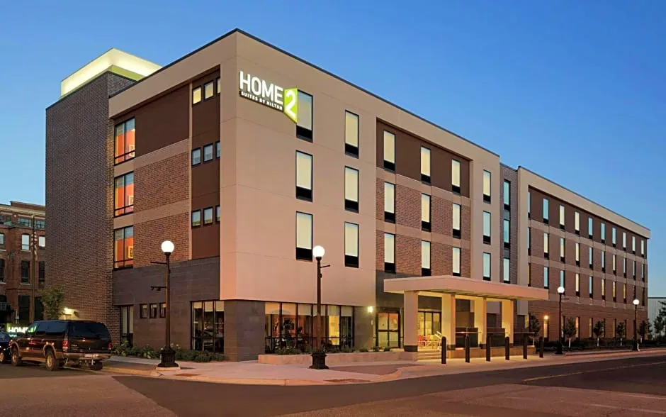 Home2 Suites by Hilton La Crosse hotel hero
