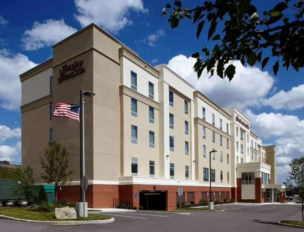 Hampton Inn & Suites Pittsburgh Airport South–Settlers Ridge hotel detail image 1