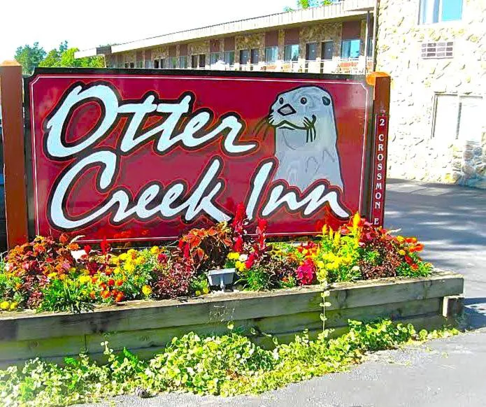 Otter Creek Inn hotel hero