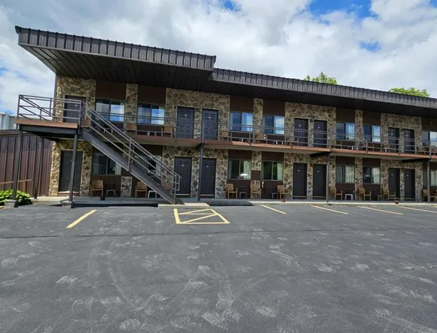 Otter Creek Inn hotel detail image 1