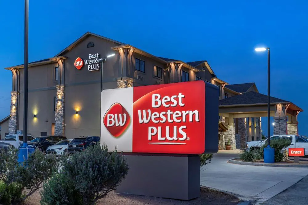 Best Western Plus Big Lake Inn hotel hero