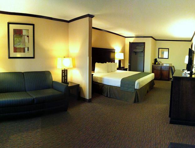 Cochran Inn & Suites hotel detail image 4