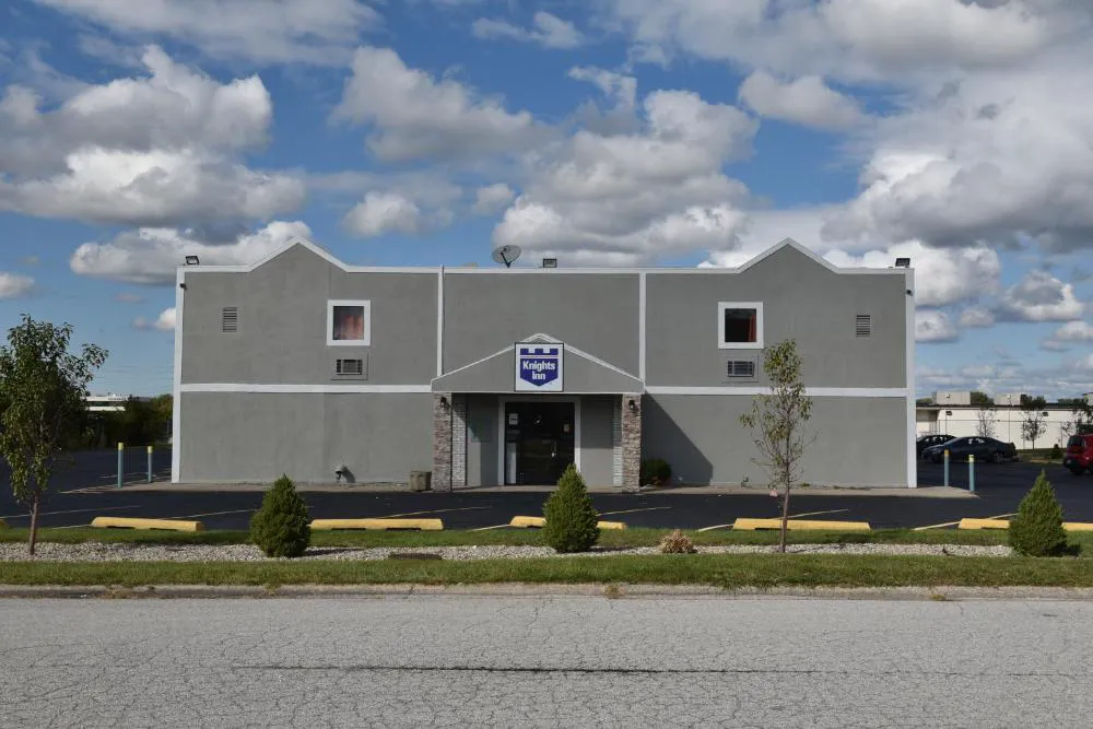 Knights Inn Merrillville hotel hero