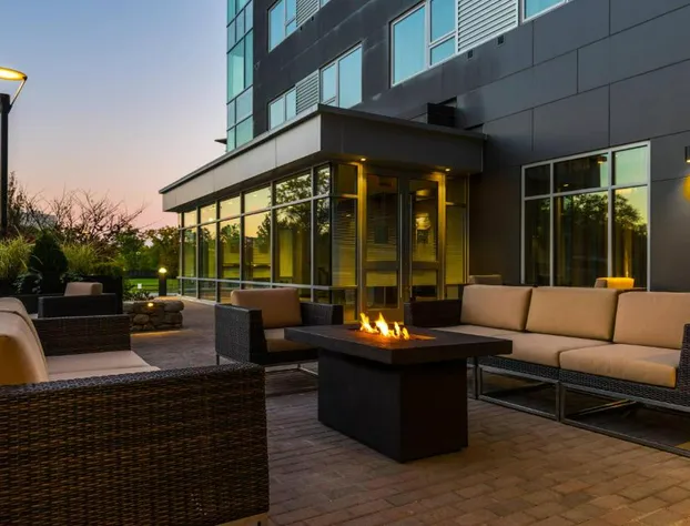 AC Hotel by Marriott Boston Cambridge hotel detail image 4