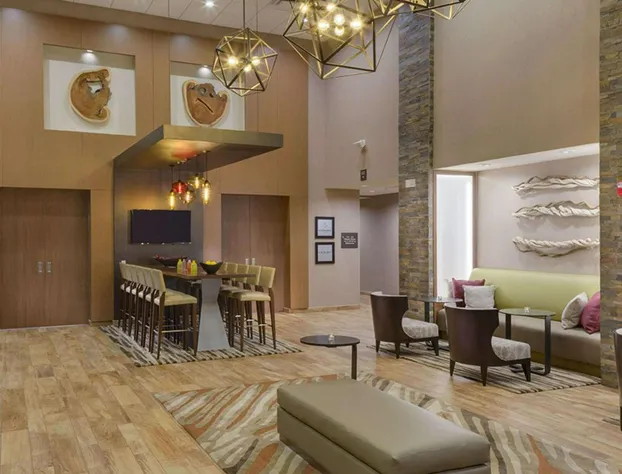 Hampton Inn & Suites Murrieta Temecula hotel detail image 2