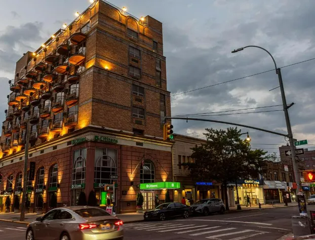 Avenue Plaza Hotel hotel detail image 1