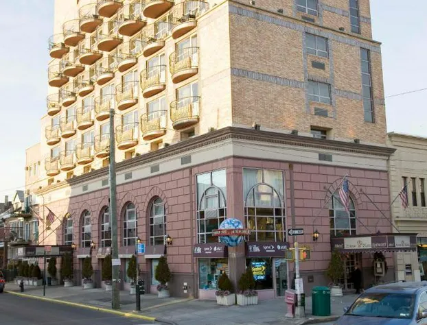 Avenue Plaza Hotel hotel detail image 2