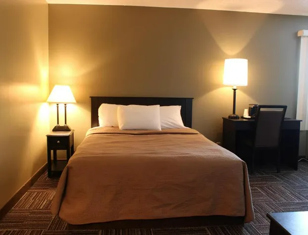 Sunlac Inn Devils Lake hotel detail image 3