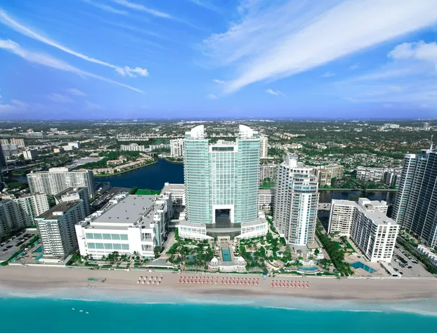 Diplomat Beach Resort Hollywood, Curio Collection by Hilton hotel detail image 4