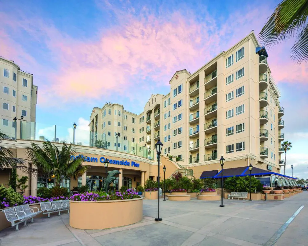 Club Wyndham Oceanside Pier hotel hero