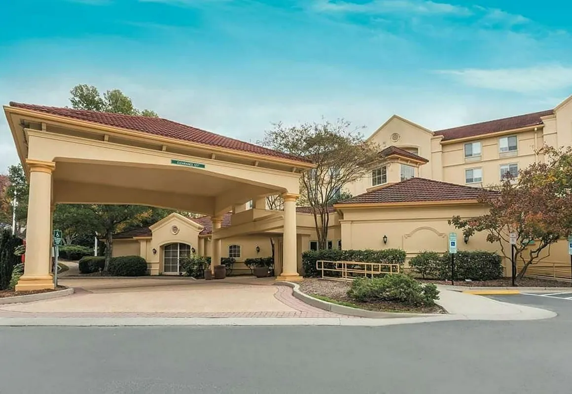 La Quinta Inn & Suites by Wyndham Raleigh/Durham Southpoint hotel hero
