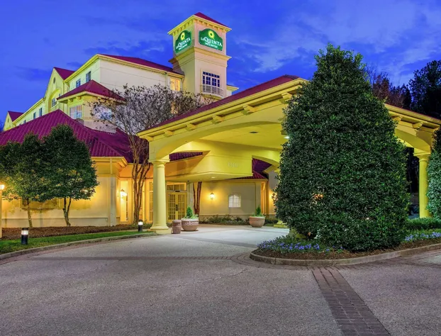 La Quinta Inn & Suites by Wyndham Raleigh/Durham Southpoint hotel detail image 1