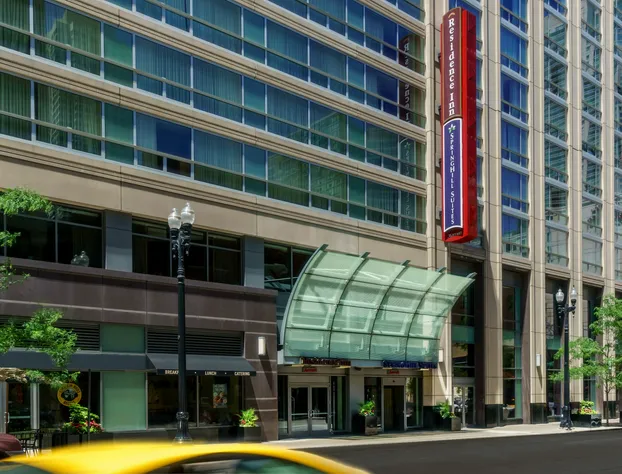 Springhill Suites by Marriott Chicago Downtown/ River North hotel detail image 2