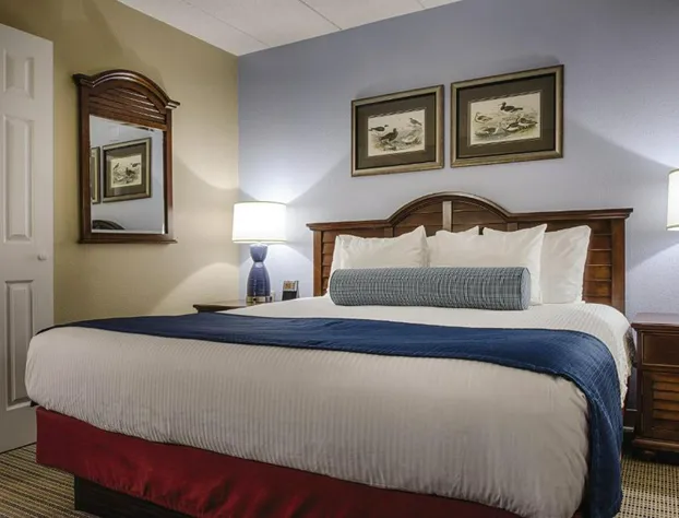 Club Wyndham Inn on Long Wharf hotel detail image 3