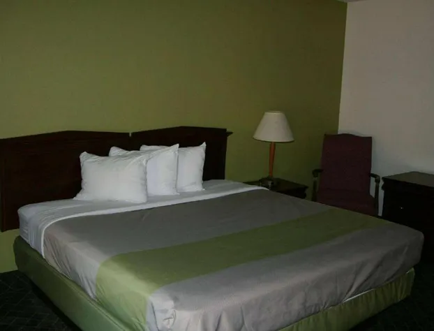 Travelodge by Wyndham Roanoke hotel detail image 2