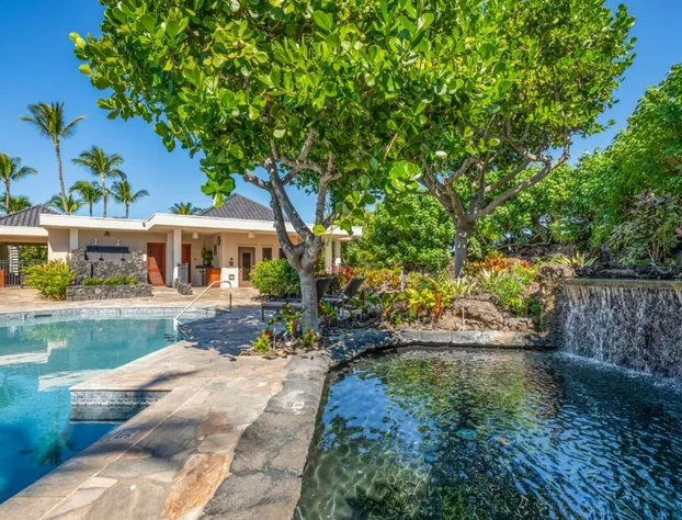 Mauna Lani Point hotel detail image 3