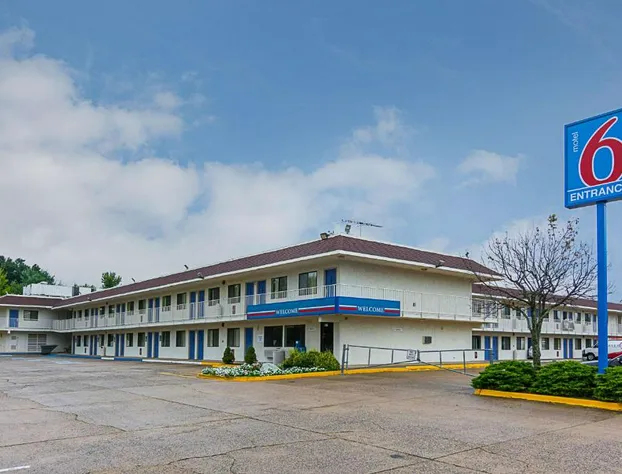 Motel 6 Fredericksburg, VA - North hotel detail image 1