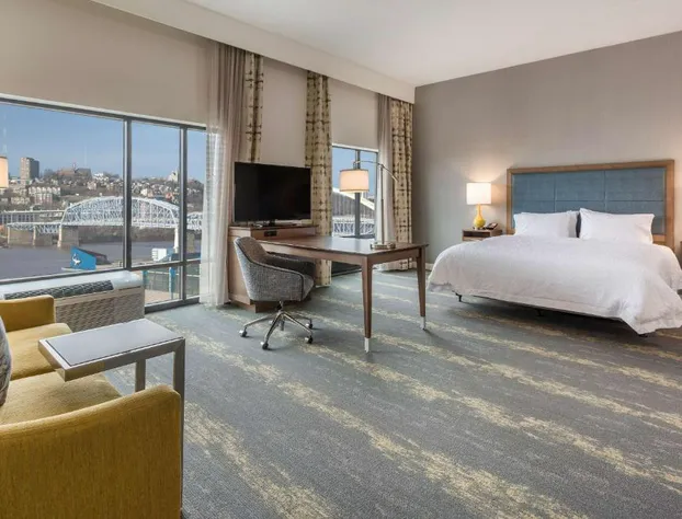 Hampton Inn & Suites Newport/Cincinnati hotel detail image 4