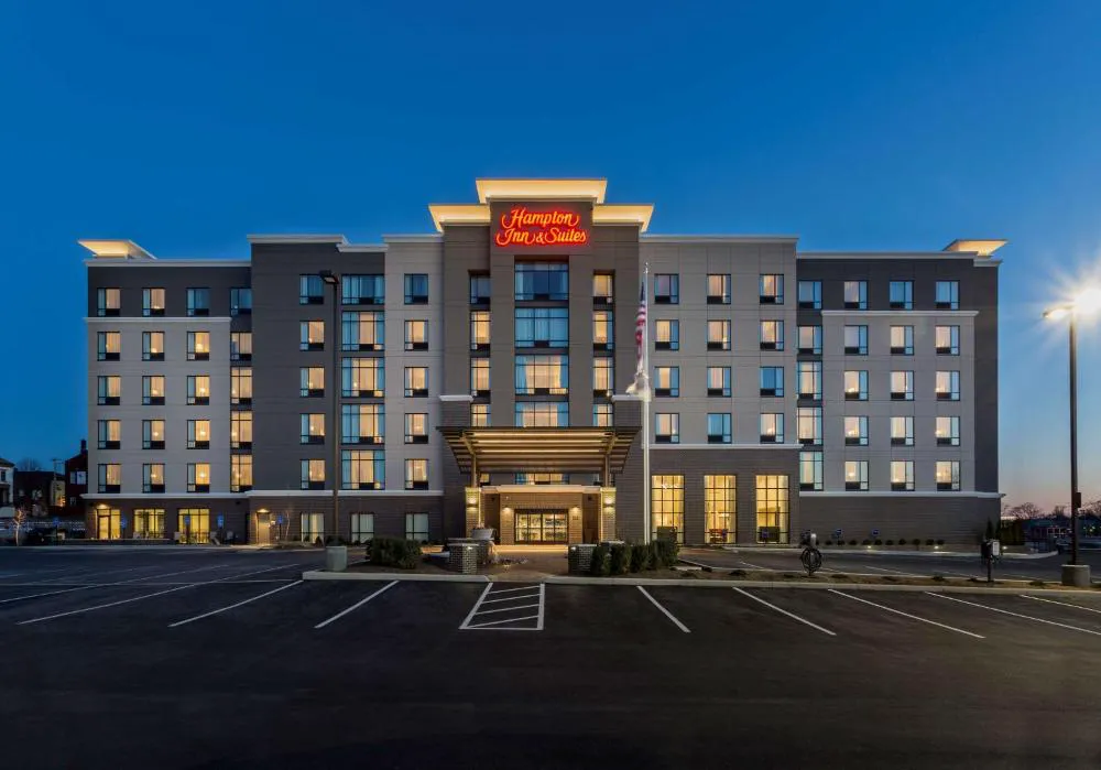 Hampton Inn & Suites Newport/Cincinnati hotel hero