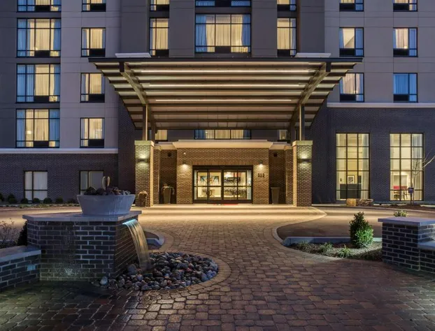 Hampton Inn & Suites Newport/Cincinnati hotel detail image 2