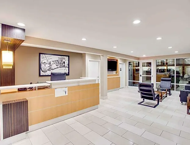 Super 8 by Wyndham Dalton hotel detail image 1