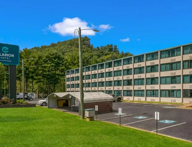 Clarion Hotel Conference Center Maggie Valley hotel detail image 4