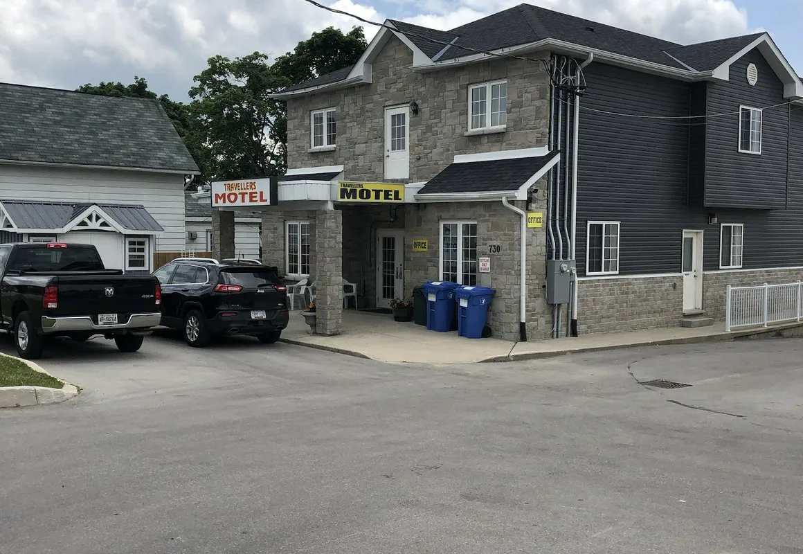 Travellers Motel - New Wing hotel hero