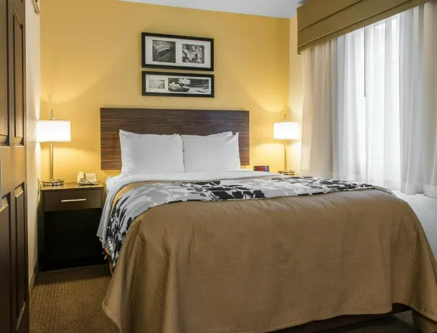 MainStay Suites Pittsburgh Airport hotel detail image 4