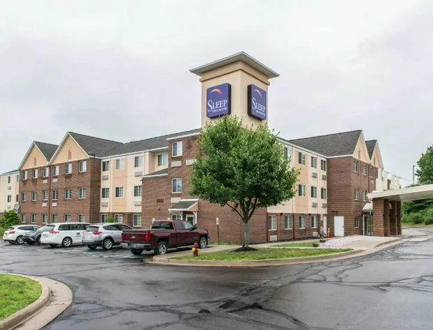 MainStay Suites Pittsburgh Airport hotel detail image 2
