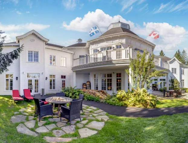 Hilton Grand Vacations Club Tremblant Canada hotel detail image 3