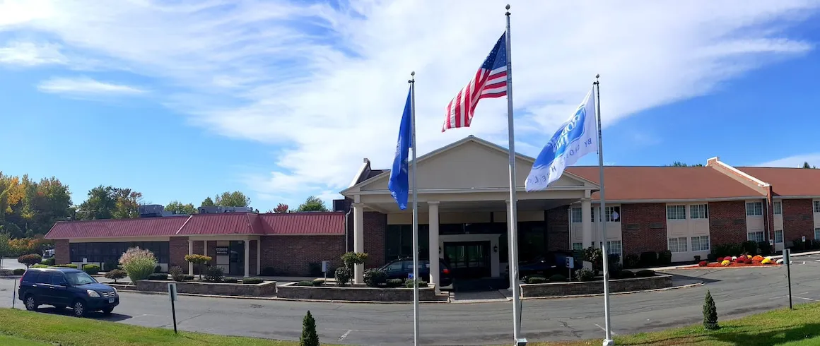 Rodeway Inn & Suites East Windsor hotel hero