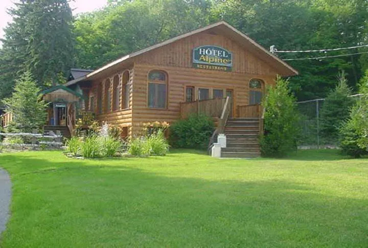 Auberge Alpine Inn hotel hero