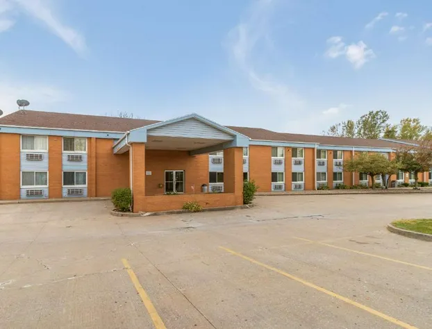 Motel 6 Davenport, IA hotel detail image 1
