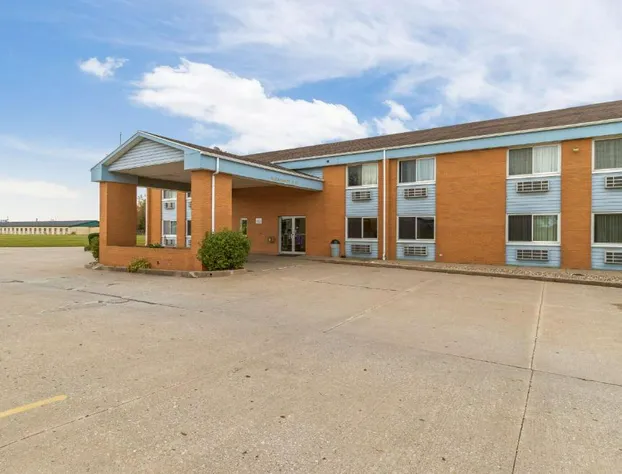 Motel 6 Davenport, IA hotel detail image 2