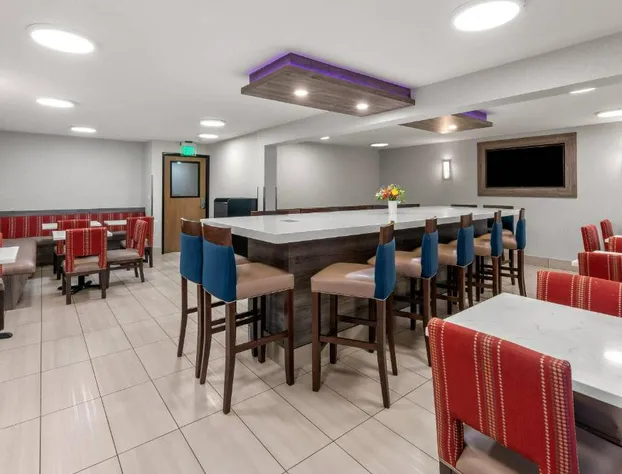 Comfort Inn & Suites Beaverton - Portland West hotel detail image 4