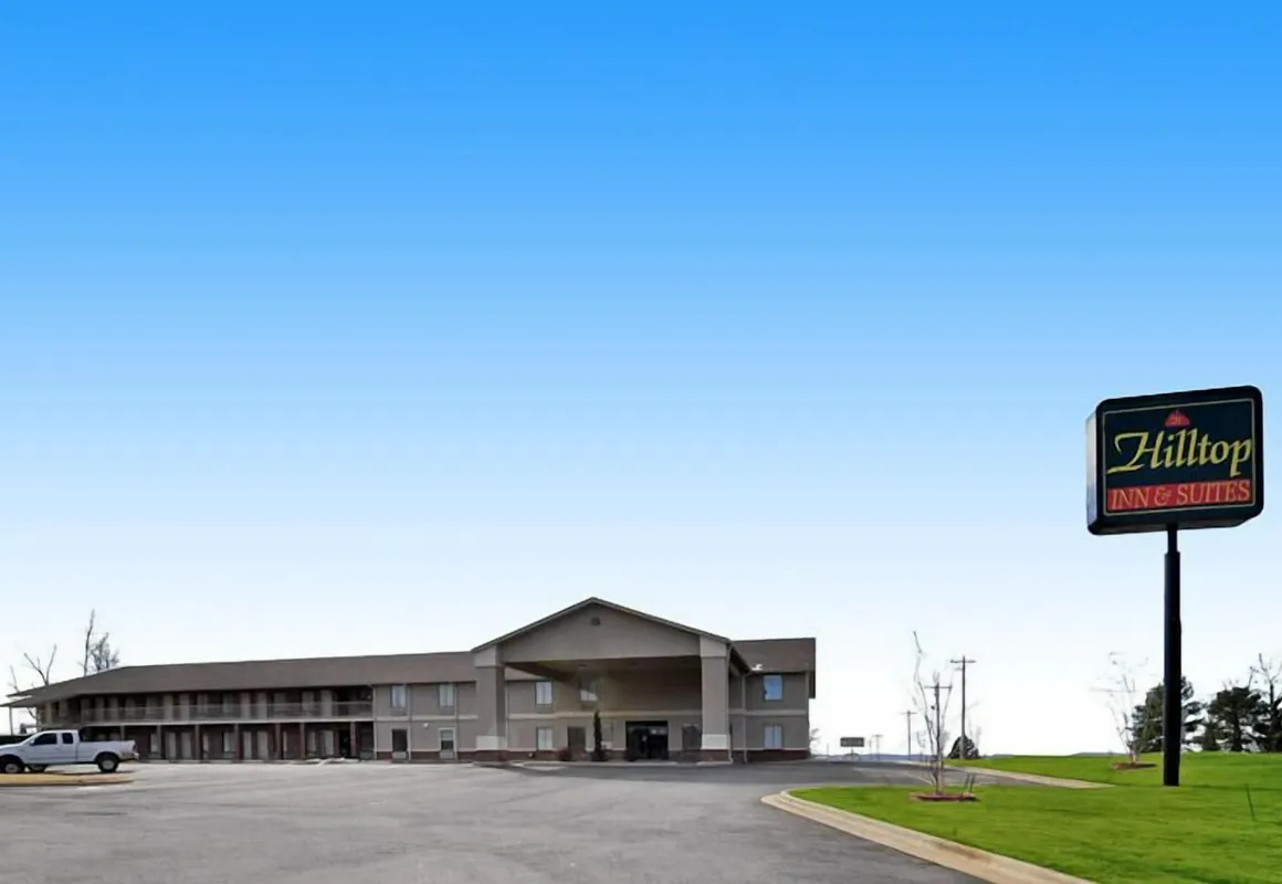 Econo Lodge Inn & Suites hotel hero